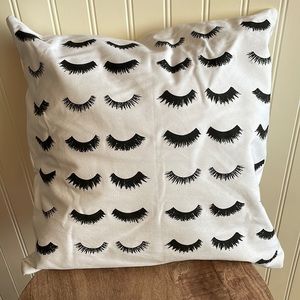 Double sided eyelash pillow case